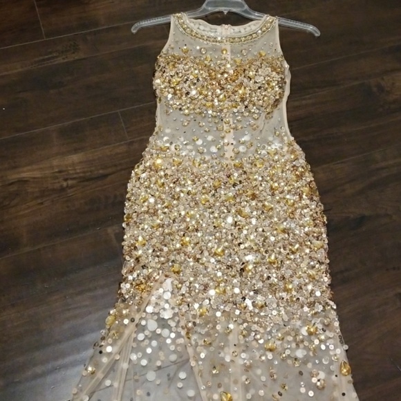 Custom evening dress - Picture 3 of 6